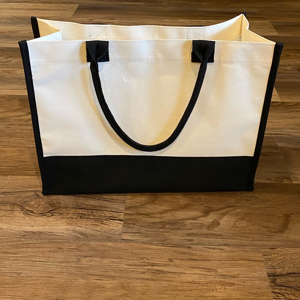Canvas tote